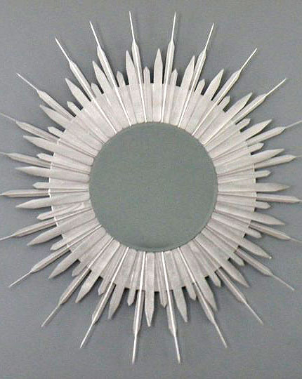 sara-manly-1-starburst-mirror-crafty-nest Sara Manly's starburst mirror, photo