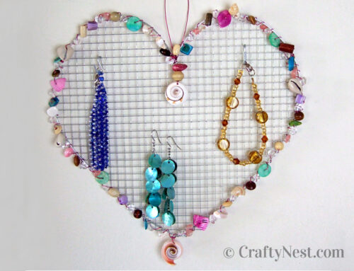 Camp craft: DIY wire-mesh jewelry holders with beads