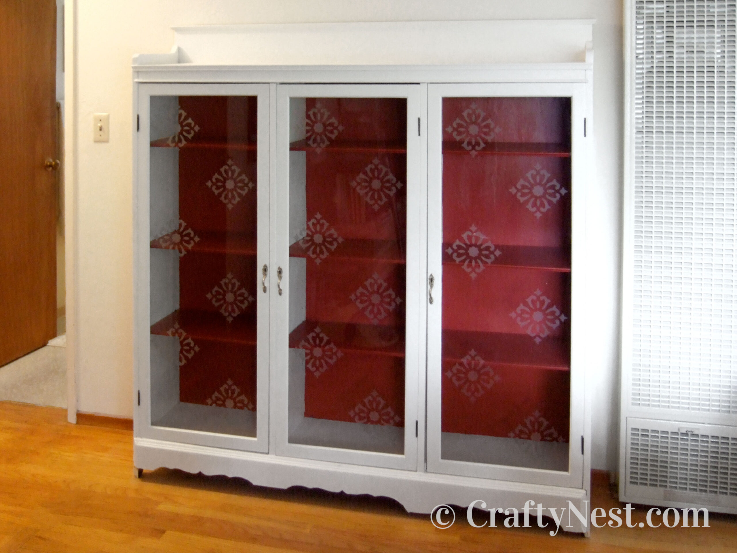 after-diy-faux-frosted-glass-crafty-nest Frosted stenciled pattern on glass doors, photo