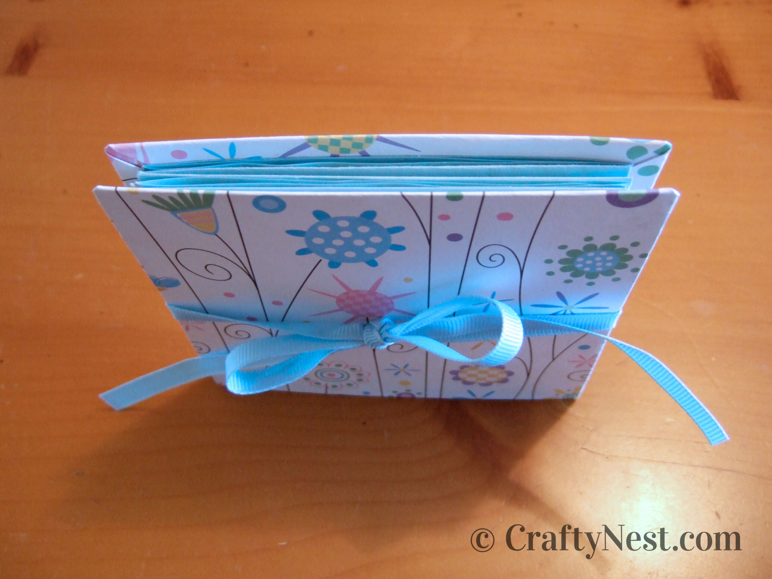 closed-vertically-accordion-books-crafty-nest The accordion book tied closed, photo