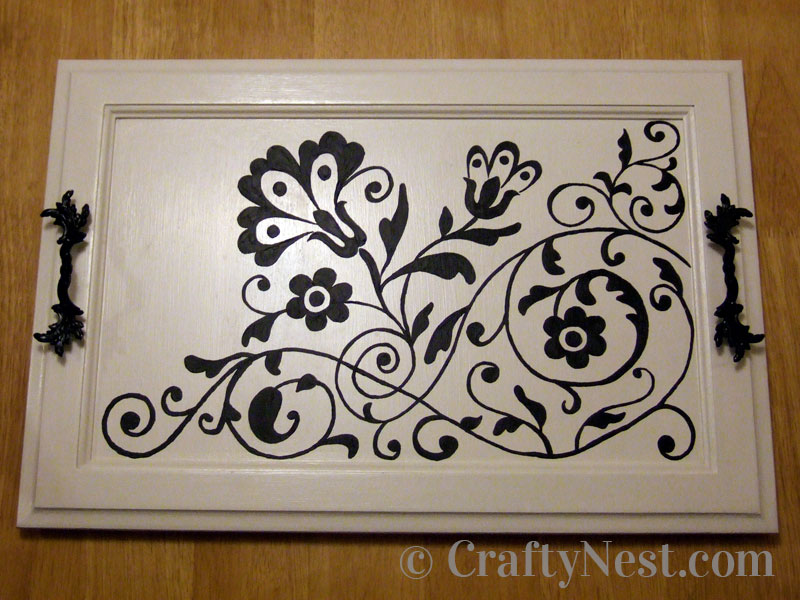 finished-how-to-diy-cupboard-door-serving-tray-crafty-nest Finished cupboard door serving tray, photo