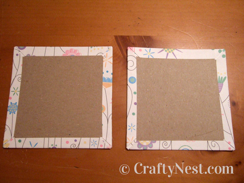 glue-edges-accordion-books-crafty-nest Edges of decorative paper glued down, photo