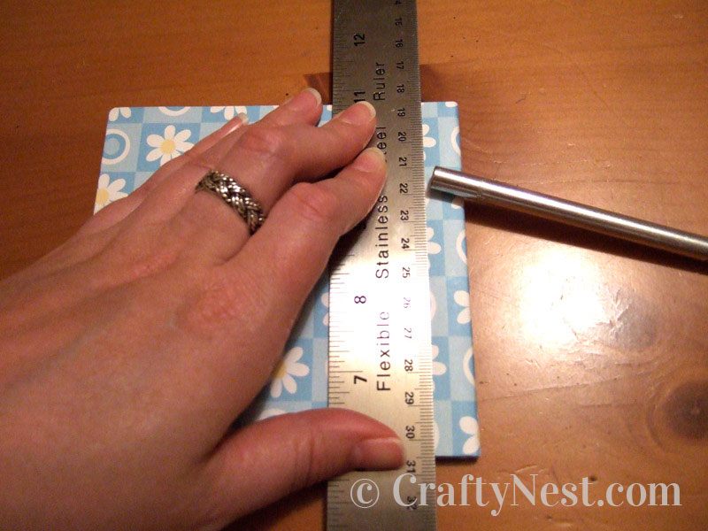 scoring-cover-diy-mini-bound-books-crafty-nest Score the finished book along the spine, photo