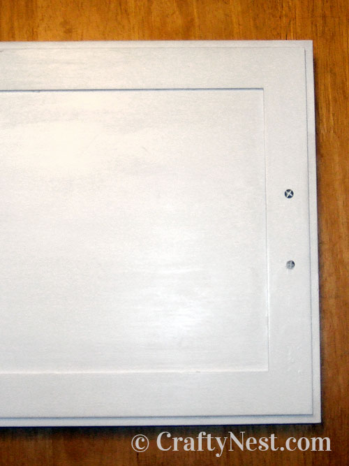 touch-up-diy-cupboard-door-serving-tray-crafty-nest Touch up with white paint, photo