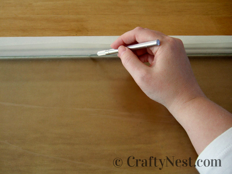 trim-edge-diy-faux-frosted-glass-crafty-nest Trimming the edges, photo