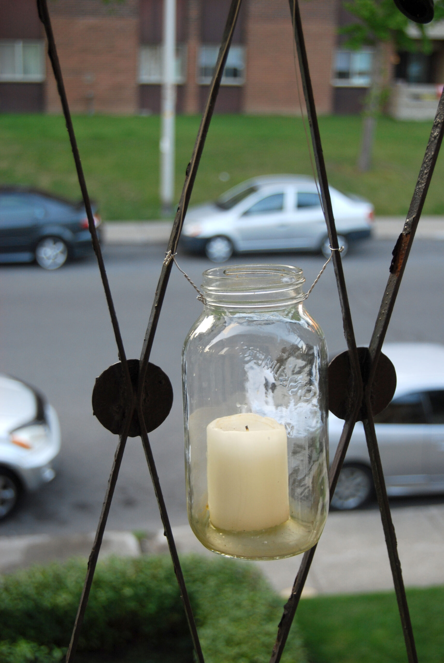 yannicks-hanging-jar-lantern-crafty-nest Yannick's hanging jar lantern, photo