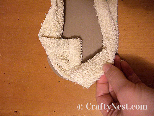 DSCF3473-diy-spa-slippers-crafty-nest Check that the heel is overlapping, photo