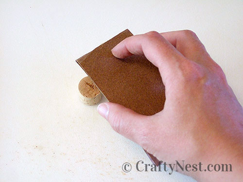 DSCF4505-wine-cork-trivet-crafty-nest Sand the corks smooth, photo