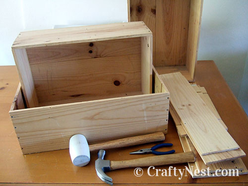 DSCF4577-old-dresser-rolling-toolbox-crafty-nest Disassembling a wooden wine box, photo