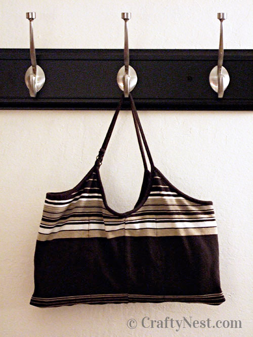 DSCF4939-diy-tank-top-totes-crafty-nest Turn inside out, photo