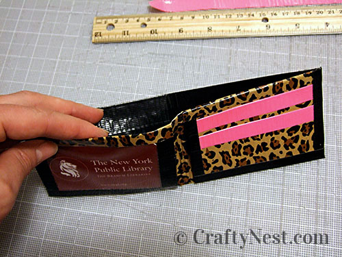DSCF5700-camp-craft-duct-tape-wallets-crafty-nest Duct tape wallets, step #27, photo