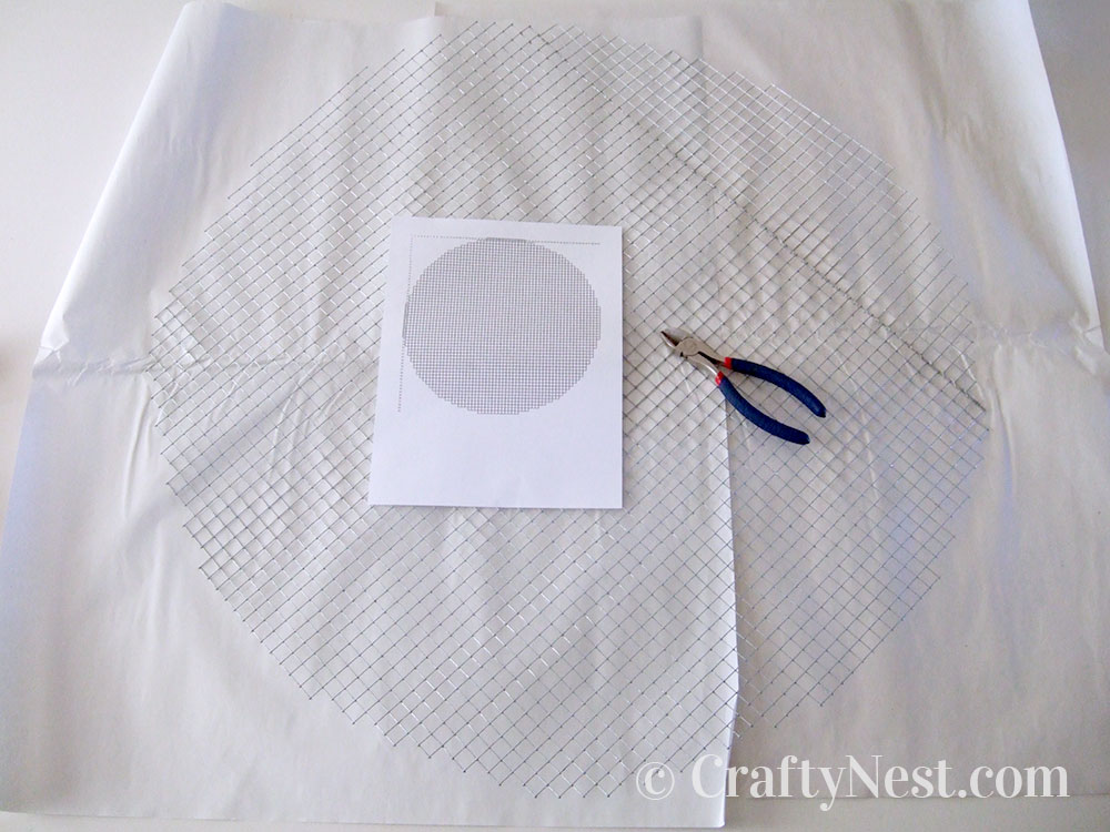 DSCF7713-coffee-filter-snowball-wall-light-crafty-nest Cut the hardware mesh into a circle, photo