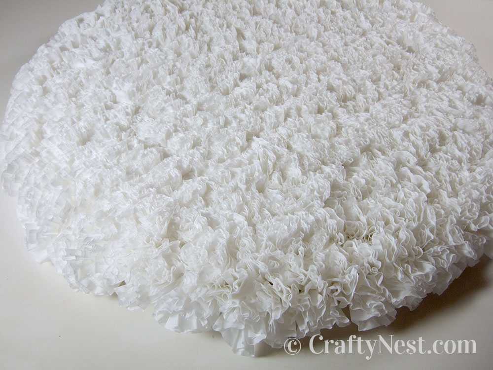 DSCF7921-coffee-filter-snowball-wall-light-crafty-nest Closeup of the Snowball light, image