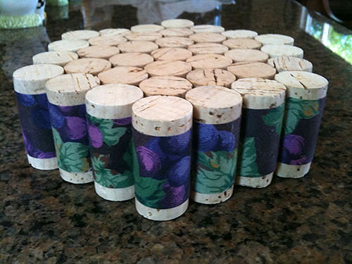 christys-wine-cork-trivet-crafty-nest Christy's wine cork trivet, photo