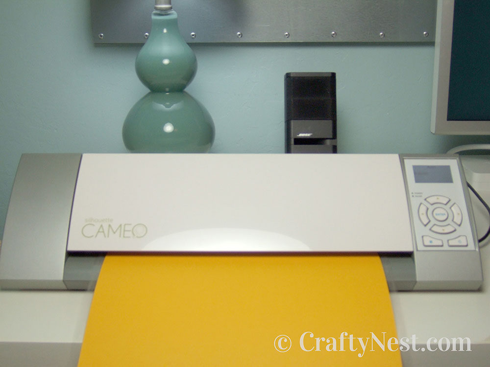howto1b-embossed-numbers-clock-crafty-nest Cutting the face pattern in the Cameo, photo