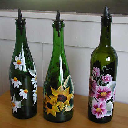 paintedbottles Painted wine bottles, photo