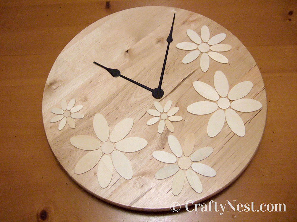 DSCF1568-lazy-susan-two-wooden-clocks-crafty-nest Flower pattern on the clock face, photo