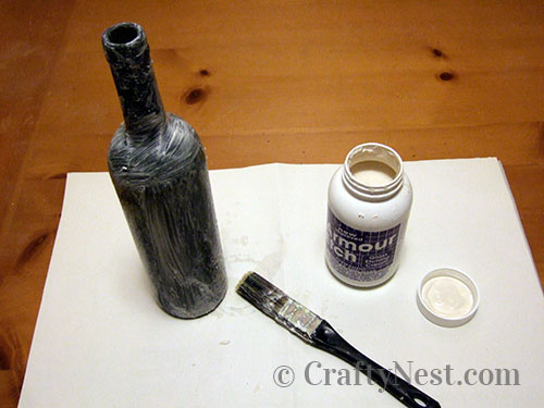 DSCF4201-van-gogh-wine-bottle-crafty-nest Remove etching cream with paint brush, photo
