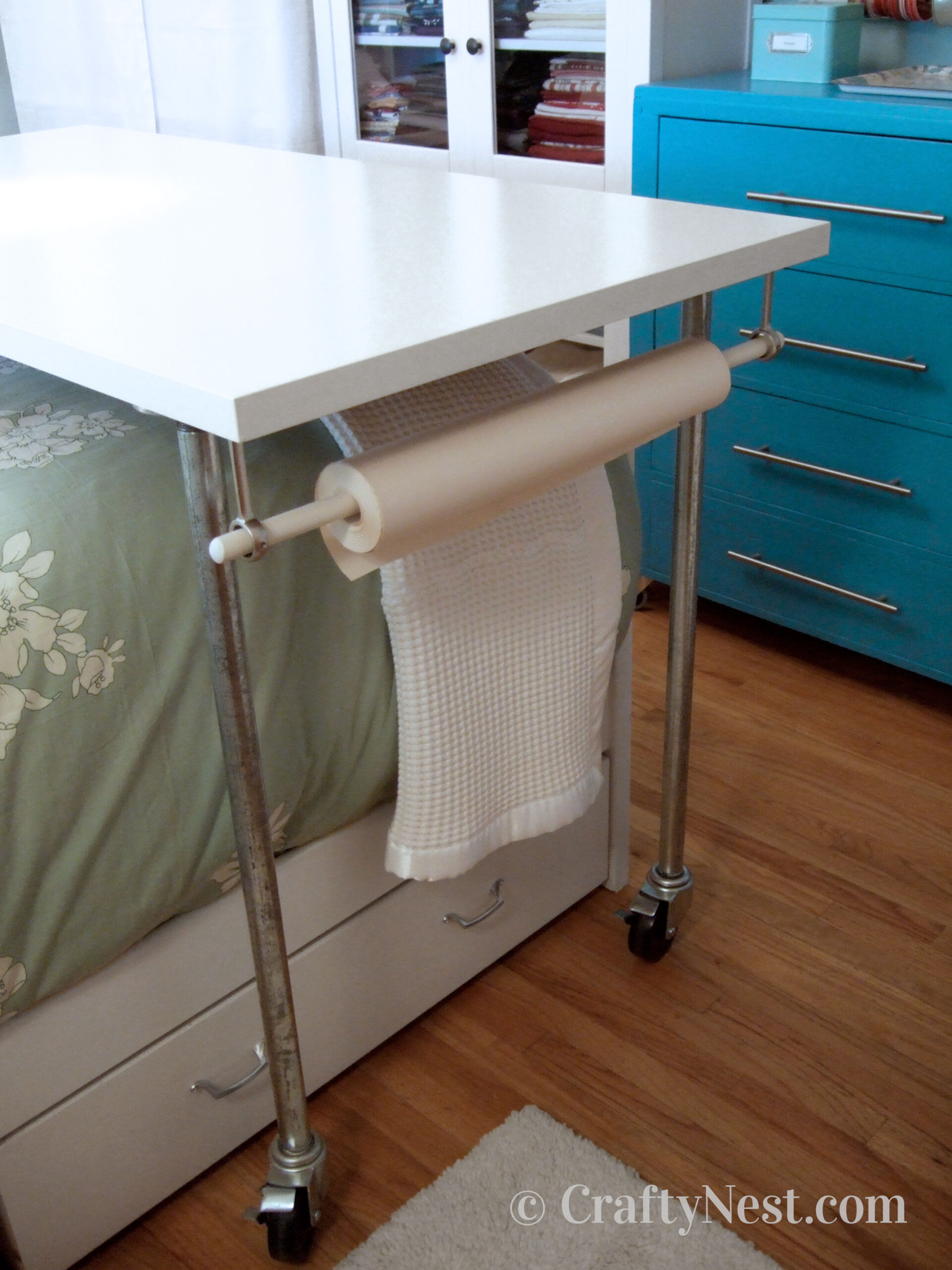 DSCF7104-sylvania-makeover-challenge-the-after-crafty-nest Over-the-bed table, photo
