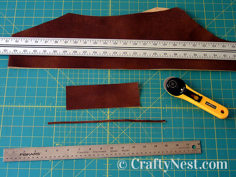 DSCF7530-stitched-leather-bracelets-crafty-nest Cut the main piece of leather, photo