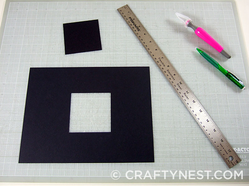 DSCF7786-recycled-Christmas-card-advent-calendar-crafty-nest Cut stencil, photo