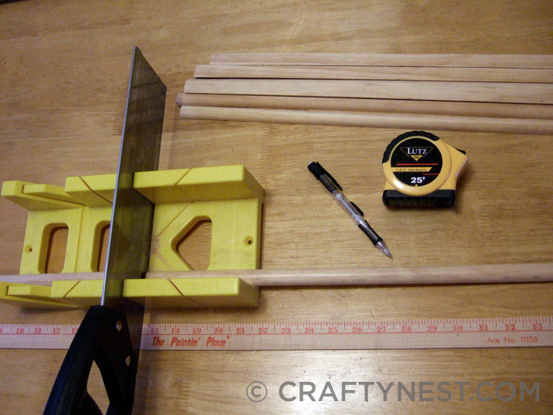 DSCF7788-recycled-Christmas-card-advent-calendar-crafty-nest Cut the wood, photo
