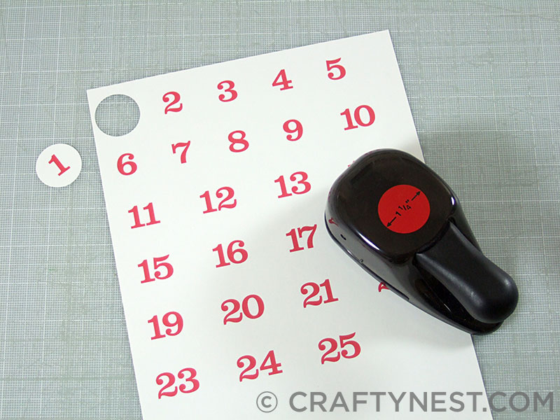 DSCF7789-recycled-Christmas-card-advent-calendar-crafty-nest Punch the numbers, photo
