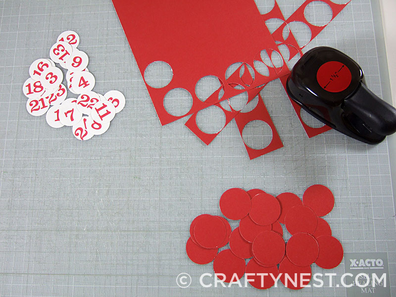 DSCF7790-recycled-Christmas-card-advent-calendar-crafty-nest Punch the red circles, photo
