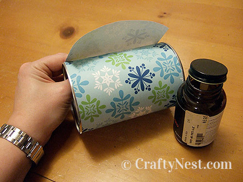 DSCF5190-reusable-wrapped-gift-canisters-crafty-nest Glue on the wrapping paper, photo