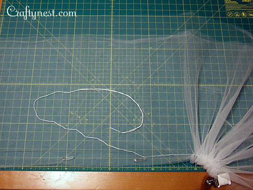 DSCF5570-tulle-pendant-lamp-crafty-nest Begin to gather, photo
