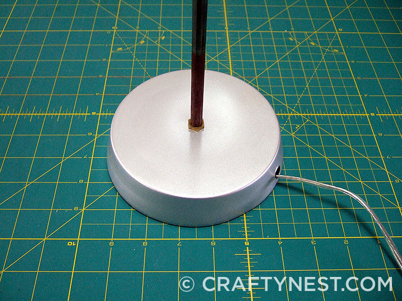 DSCF6672-rewire-a-lamp-crafty-nest Tighten base nut, photo