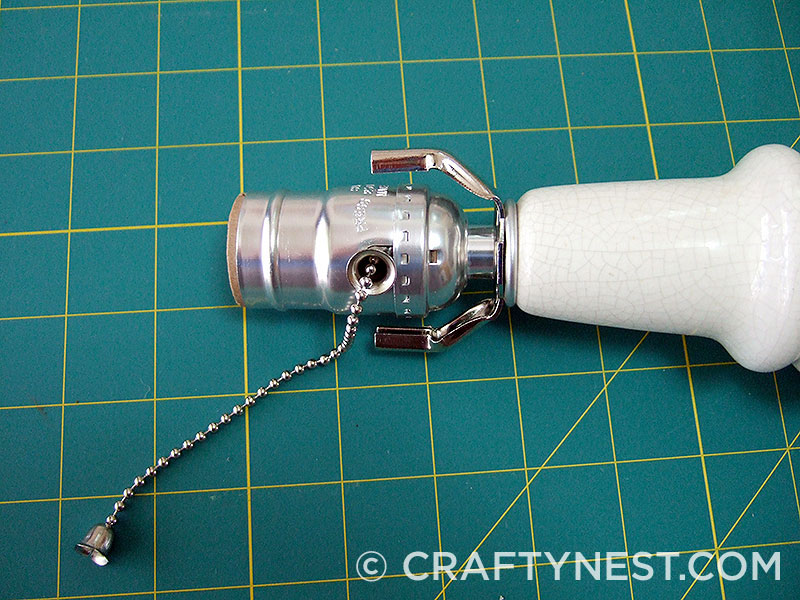 DSCF6679-rewire-a-lamp-crafty-nest Insert top of socket, photo