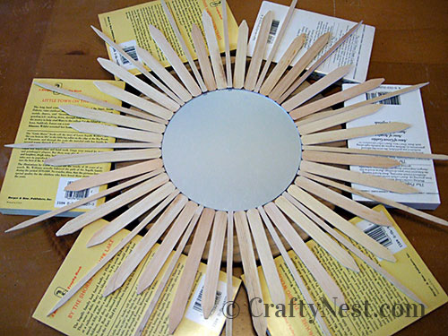DSCF4430-starburst-mirror-crafty-nest Arrange the pattern of rays, photo
