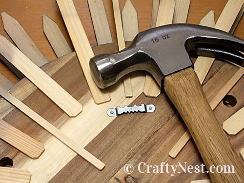 DSCF4445-starburst-mirror-crafty-nest Attach a sawtooth picture hanger, photo